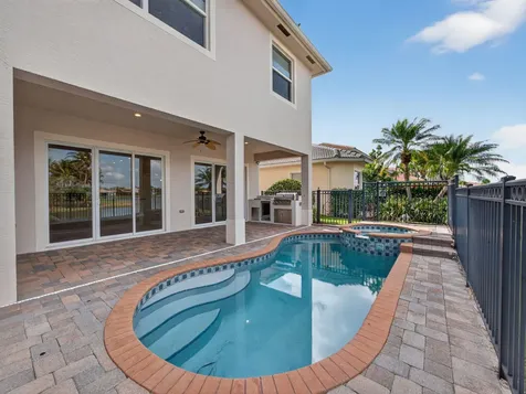 12054 Aviles Circle Palm Beach Gardens FL 33418