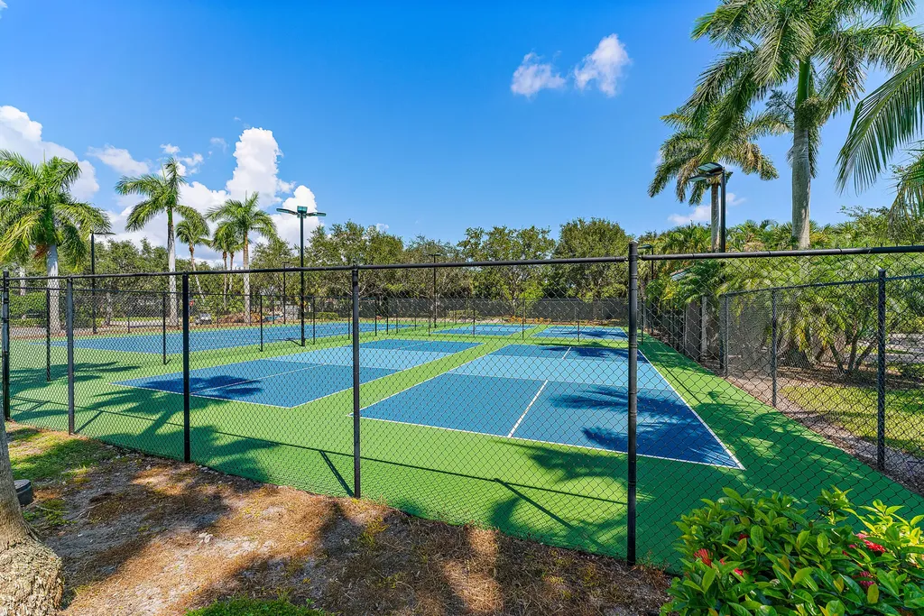2807 Veronia Drive Palm Beach Gardens FL 33410