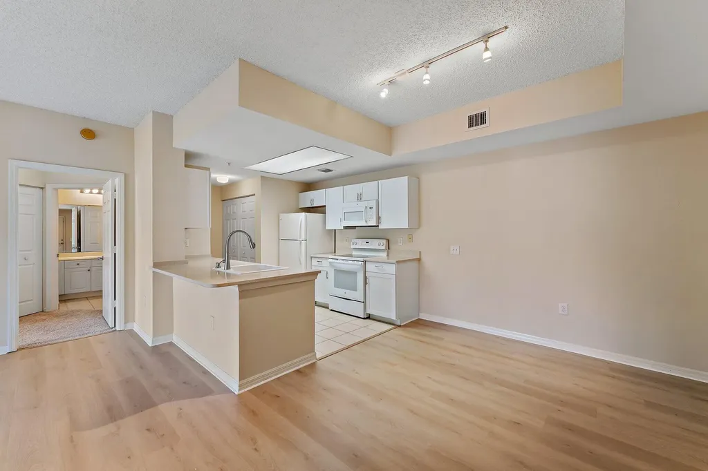 2807 Veronia Drive Palm Beach Gardens FL 33410