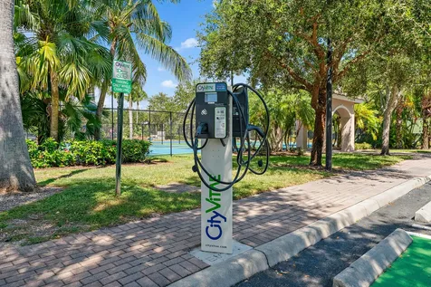 2807 Veronia Drive Palm Beach Gardens FL 33410