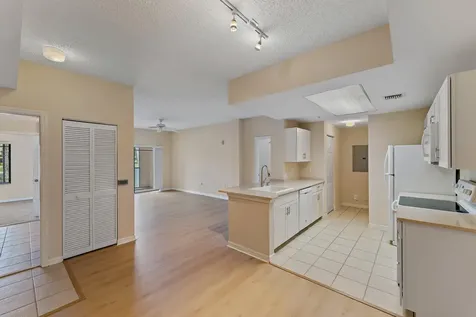 2807 Veronia Drive Palm Beach Gardens FL 33410