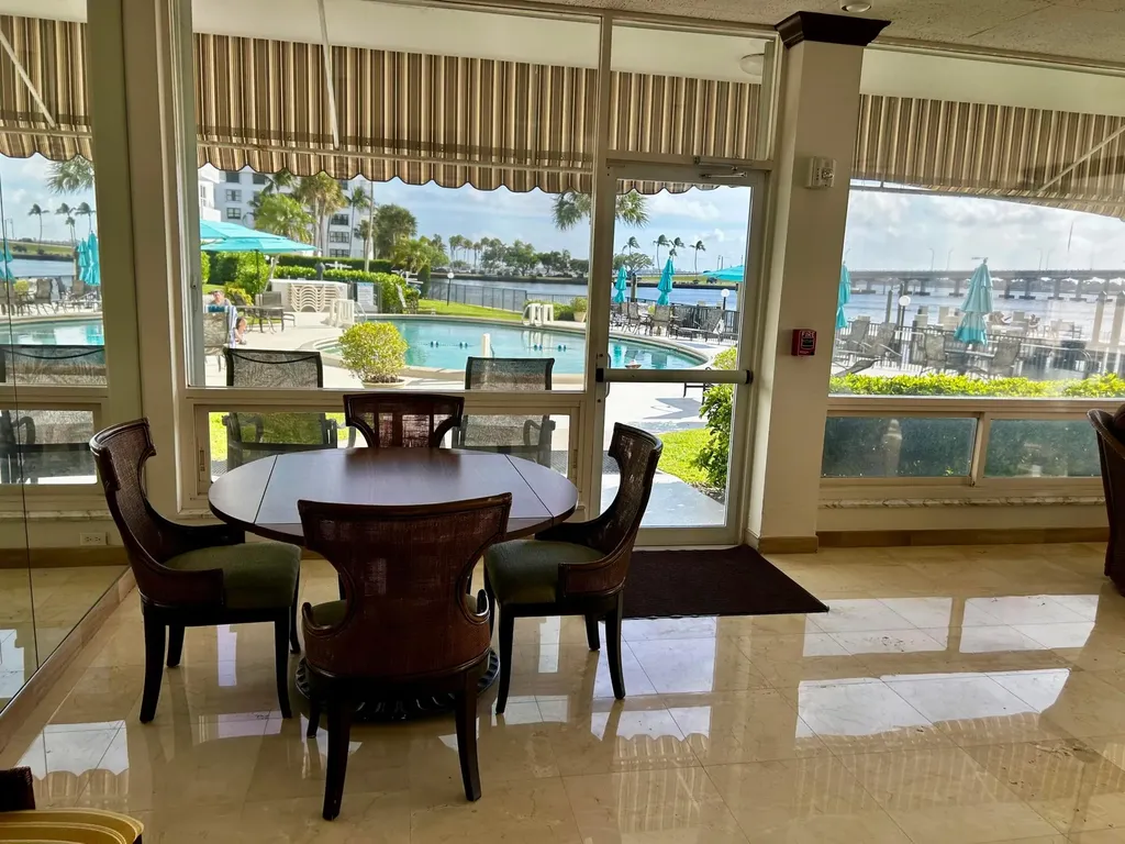 2840 S Ocean Boulevard Palm Beach FL 33480