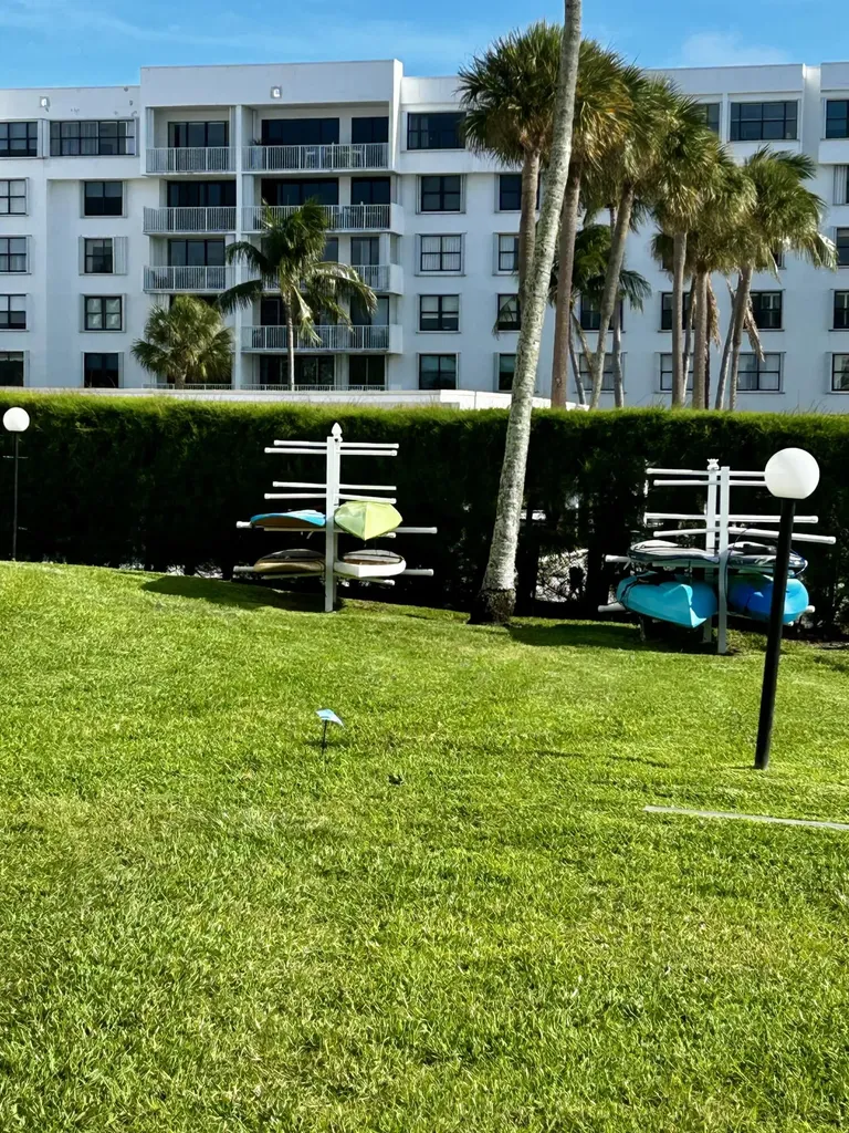 2840 S Ocean Boulevard Palm Beach FL 33480