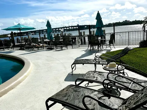 2840 S Ocean Boulevard Palm Beach FL 33480