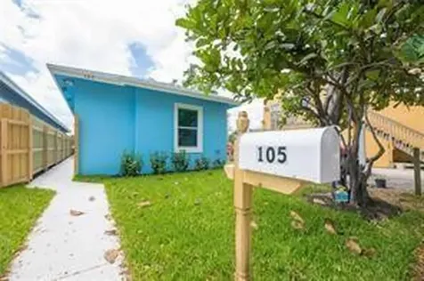 105 S D Street Lake Worth Beach FL 33460