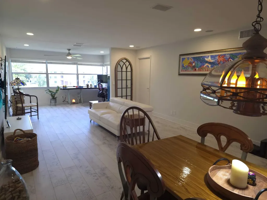 9501 Sunrise Lakes Boulevard Sunrise FL 33322