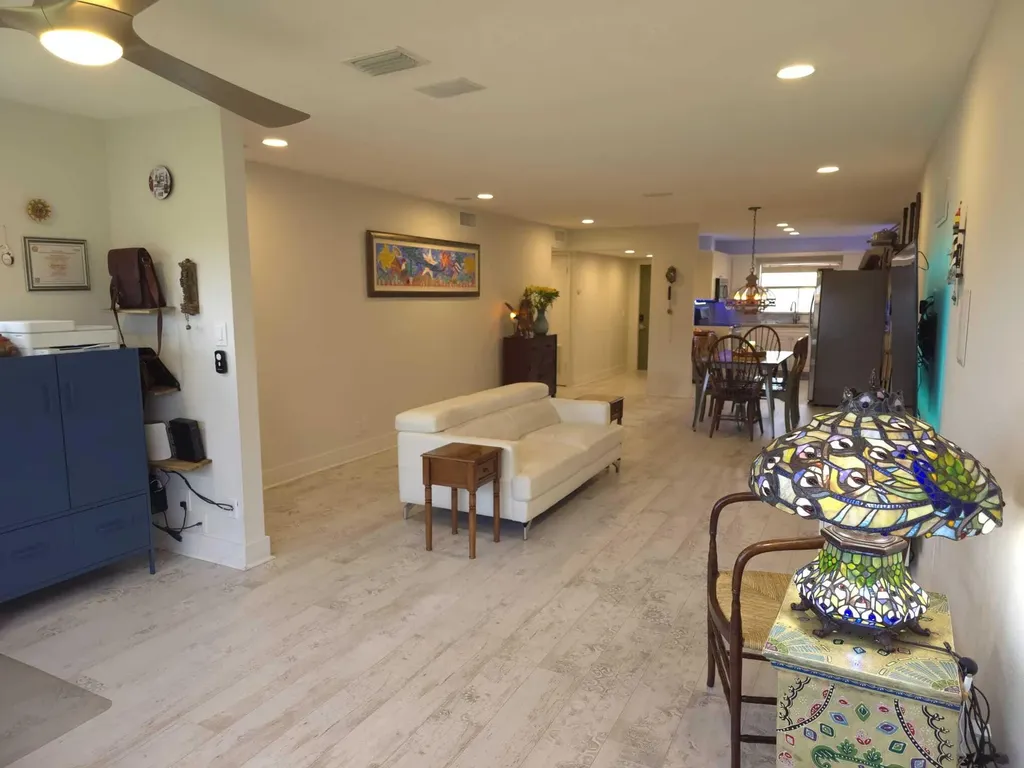 9501 Sunrise Lakes Boulevard Sunrise FL 33322