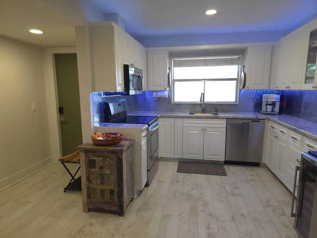 9501 Sunrise Lakes Boulevard Sunrise FL 33322