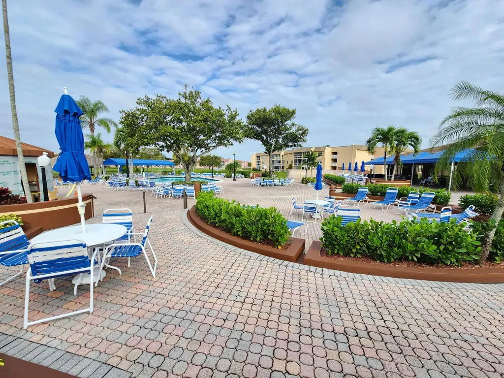9501 Sunrise Lakes Boulevard Sunrise FL 33322