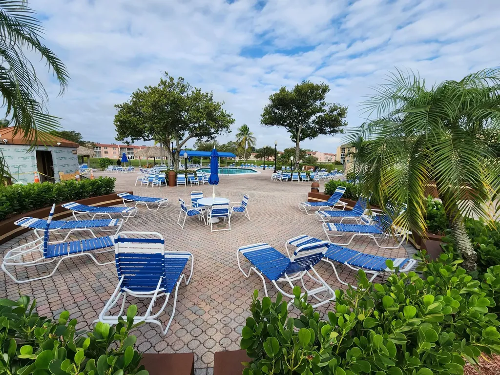 9501 Sunrise Lakes Boulevard Sunrise FL 33322