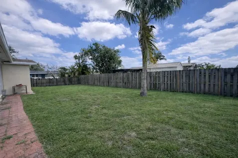 8900 NW 26th Street Sunrise FL 33322