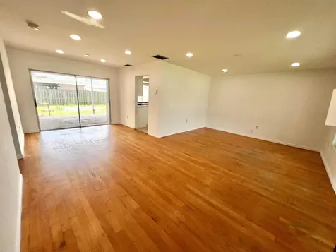 8900 NW 26th Street Sunrise FL 33322
