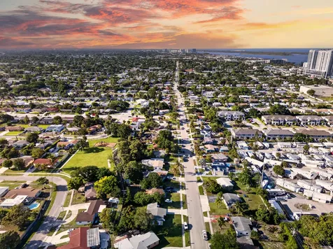 3107 Avenue F Riviera Beach FL 33404