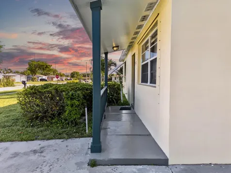 3107 Avenue F Riviera Beach FL 33404