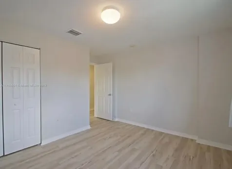 6030 SW 19th Place North Lauderdale FL 33068
