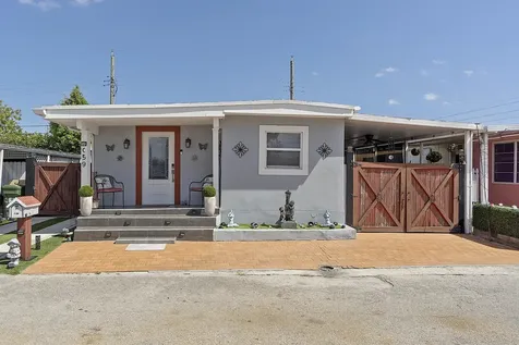 3205 W 16th Avenue Hialeah FL 33012