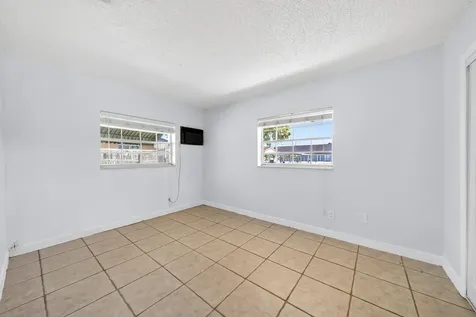 121 NW 56th Court Oakland Park FL 33309