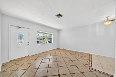 121 NW 56th Court Oakland Park FL 33309