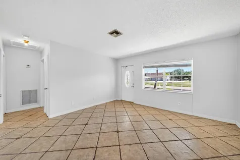 121 NW 56th Court Oakland Park FL 33309