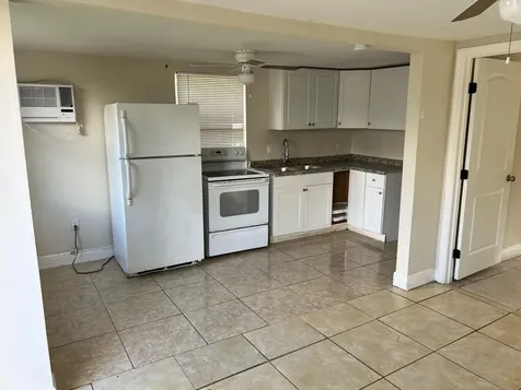 8269 NW 1st Place Miami FL 33150