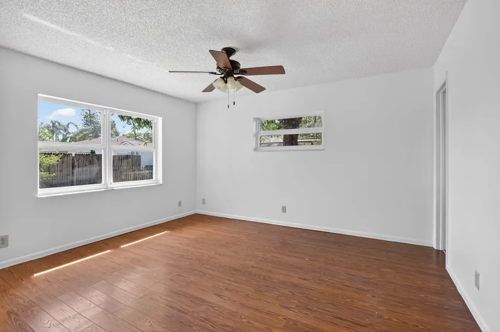 19486 Delaware Circle Boca Raton FL 33434