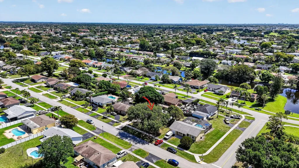 19486 Delaware Circle Boca Raton FL 33434