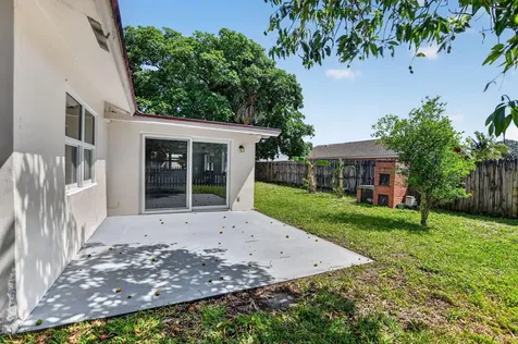 19486 Delaware Circle Boca Raton FL 33434