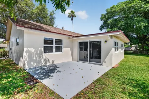 19486 Delaware Circle Boca Raton FL 33434