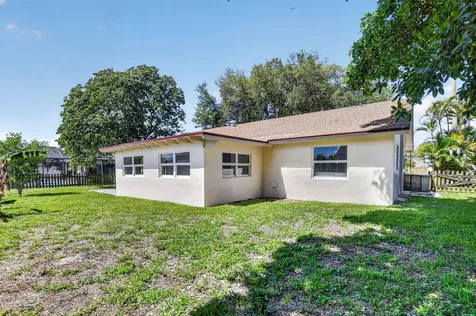 19486 Delaware Circle Boca Raton FL 33434