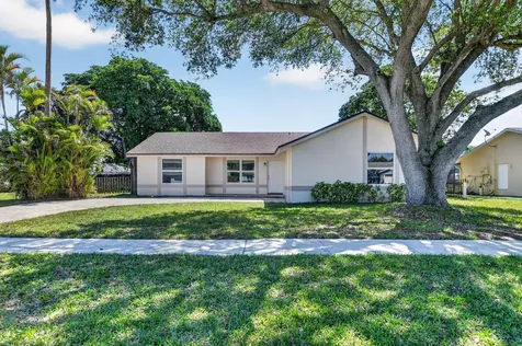 19486 Delaware Circle Boca Raton FL 33434