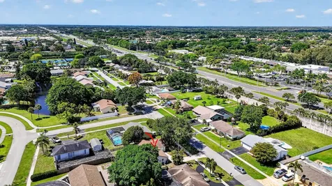 19486 Delaware Circle Boca Raton FL 33434