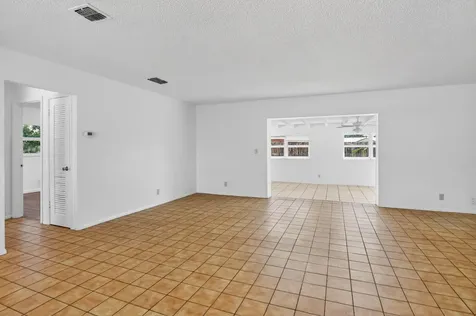 19486 Delaware Circle Boca Raton FL 33434