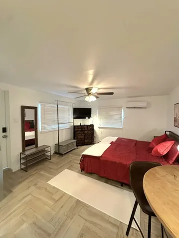 1211 NE 15th Avenue Fort Lauderdale FL 33304