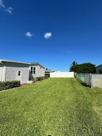 7955 SE Independence Avenue Hobe Sound FL 33455