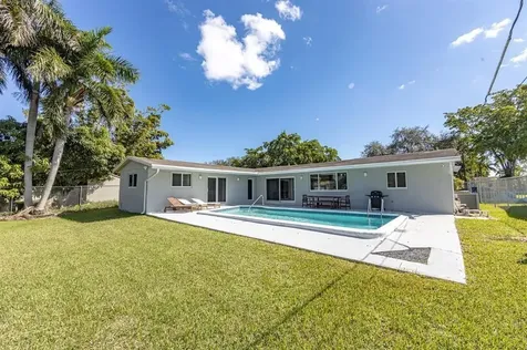 475 NE 142nd Street North Miami FL 33161