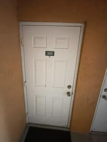 6976 SW 39th Street Davie FL 33314