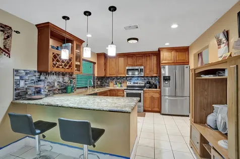 6540 SW 7th Street Margate FL 33068