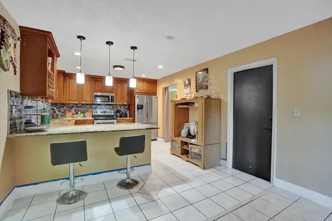 6540 SW 7th Street Margate FL 33068