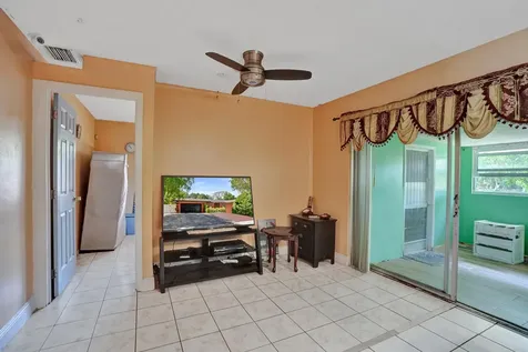 6540 SW 7th Street Margate FL 33068