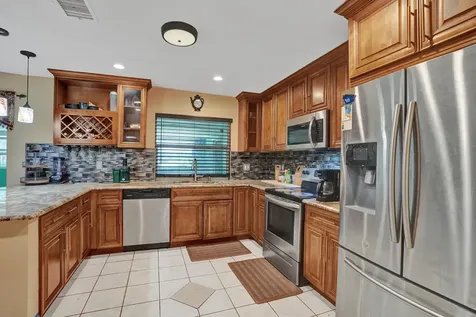 6540 SW 7th Street Margate FL 33068