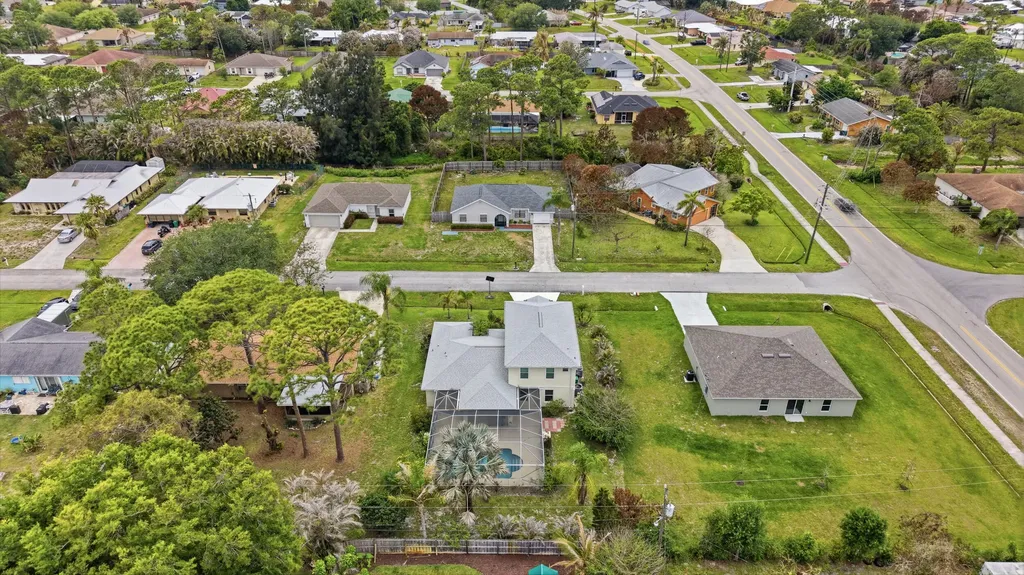 1707 SE Manth Lane Port St Lucie FL 34983