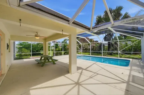 1707 SE Manth Lane Port St Lucie FL 34983