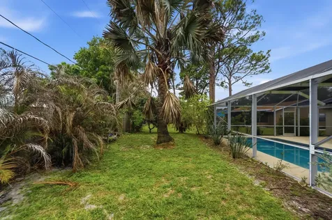 1707 SE Manth Lane Port St Lucie FL 34983