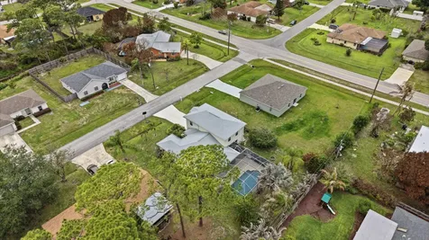 1707 SE Manth Lane Port St Lucie FL 34983
