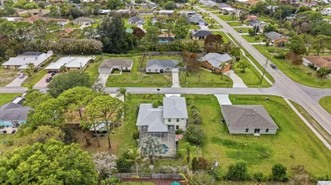 1707 SE Manth Lane Port St Lucie FL 34983
