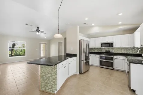 1707 SE Manth Lane Port St Lucie FL 34983