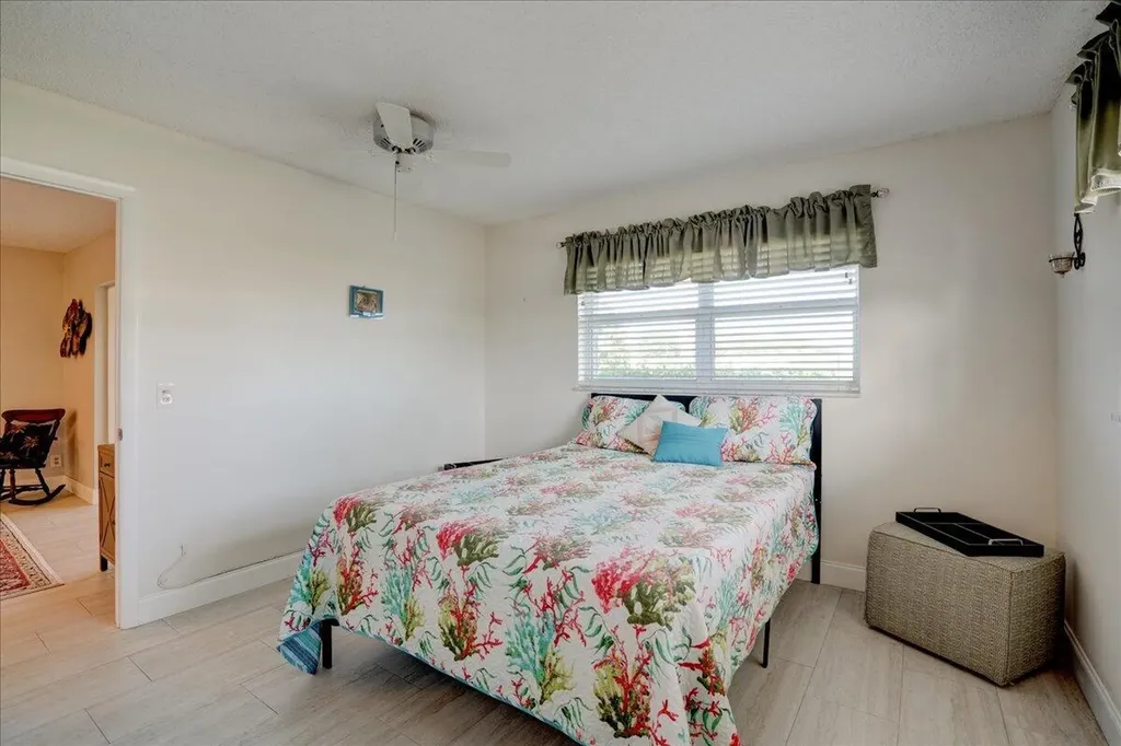 100 Leisure Lake Circle Boynton Beach FL 33426