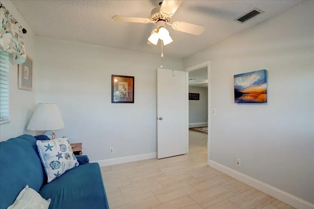100 Leisure Lake Circle Boynton Beach FL 33426