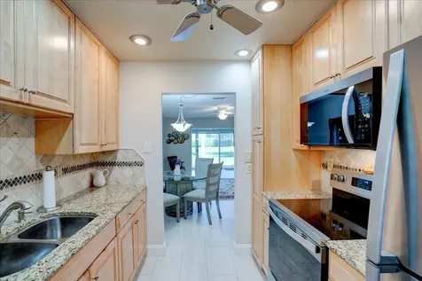 100 Leisure Lake Circle Boynton Beach FL 33426