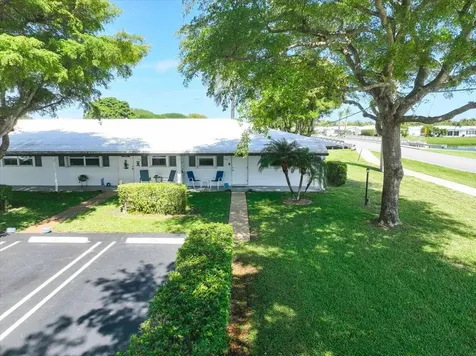 100 Leisure Lake Circle Boynton Beach FL 33426